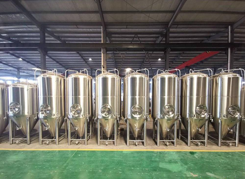 Cider,beer equipment,fermenters,,brewing process,fermentation tank,Unitanks,glycol water tank,brewery equipment,homebrewing,commercial brewery